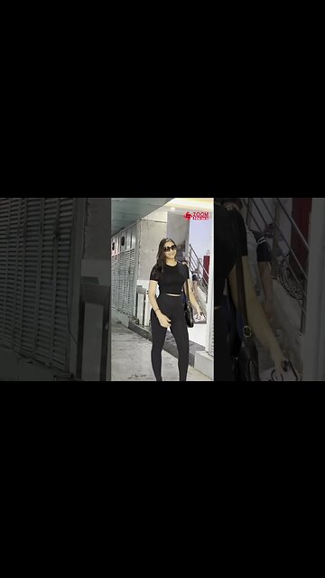 Saiee Manjrekar Looking Very Fit In Black Yoga Outfit Snapped At BANDRA 📸 🔥💃❤️ #shorts