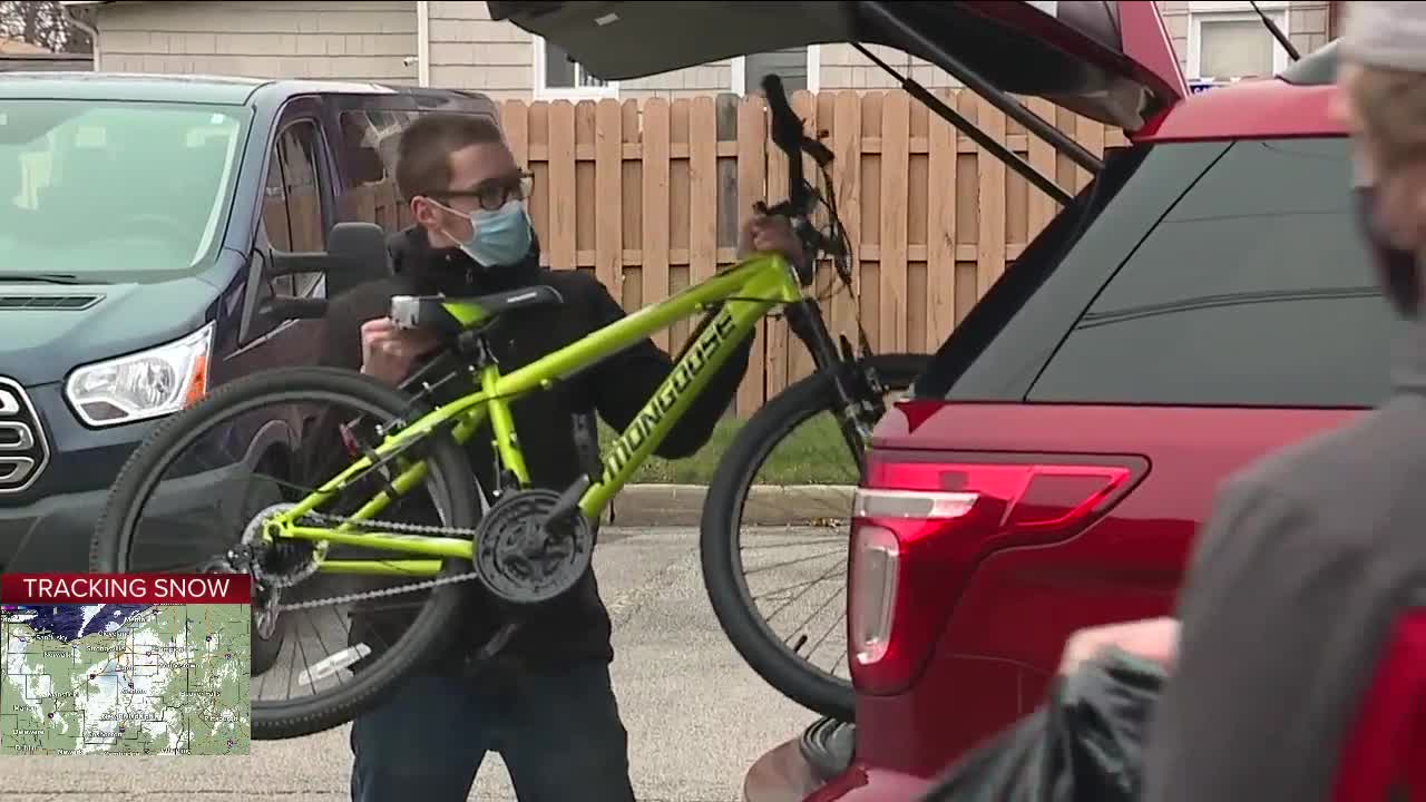 Donation drive-thru delivering much needed hope in Lake County