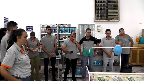 A Emoção toma conta, momentos antes da Inauguração da Jr Eletro em Alta Floresta D´Oeste Ro
