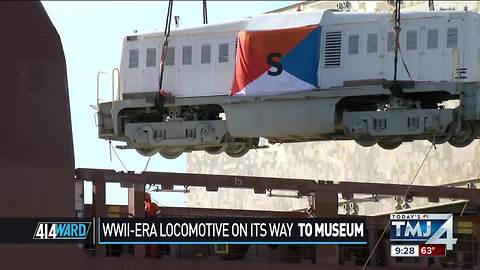 414ward: WWII-era locomotive on its way to museum