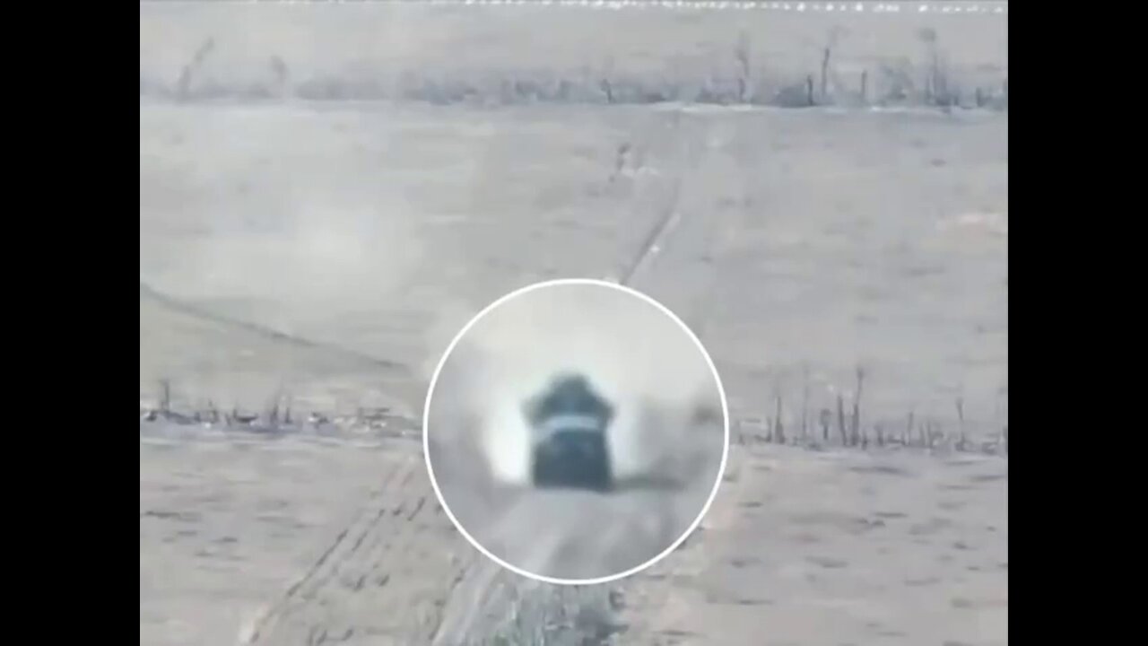 MRAP International MaxxPro gets blown to hell in the Zaporozhye direction