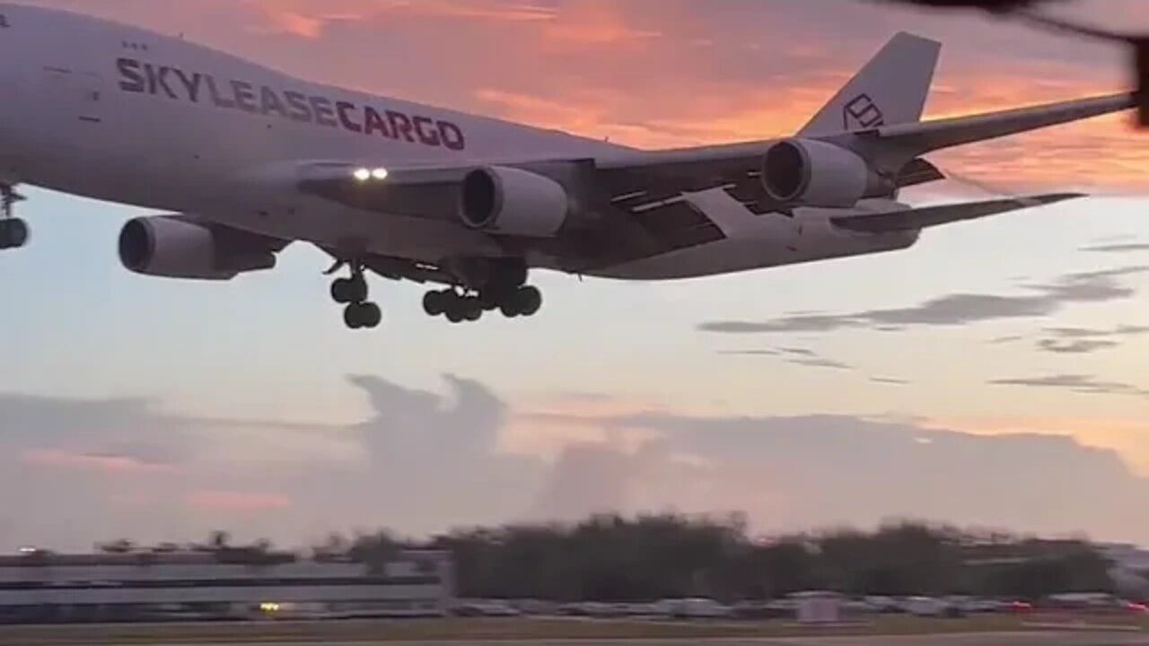 KYE B747-400, landing in Miami International Airport.