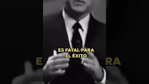 "El hábito de dar excusas..."