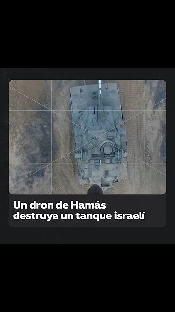 Un dron de Hamás lanza una bomba sobre un tanque israelí