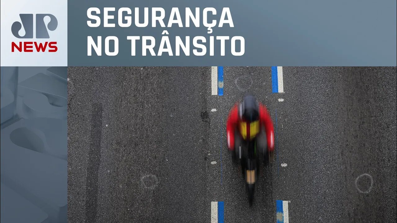 Prefeitura de SP perde prazo para colocar faixa azul para motos