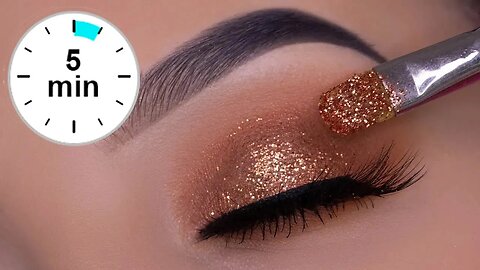 5 MINUTE Golden Glitter Eye Makeup | Quick & EASY