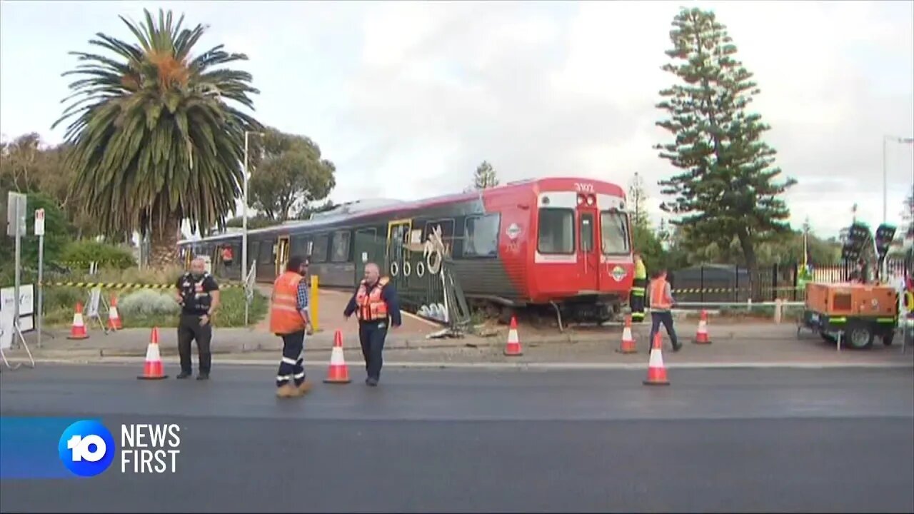 Ten News Adelaide - Train Collision at Grange (23/11/2022)