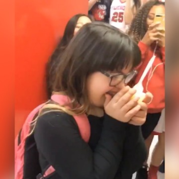 COOL! JV girls basketball manager with down syndrome dominates in first start - ABC15 Digital