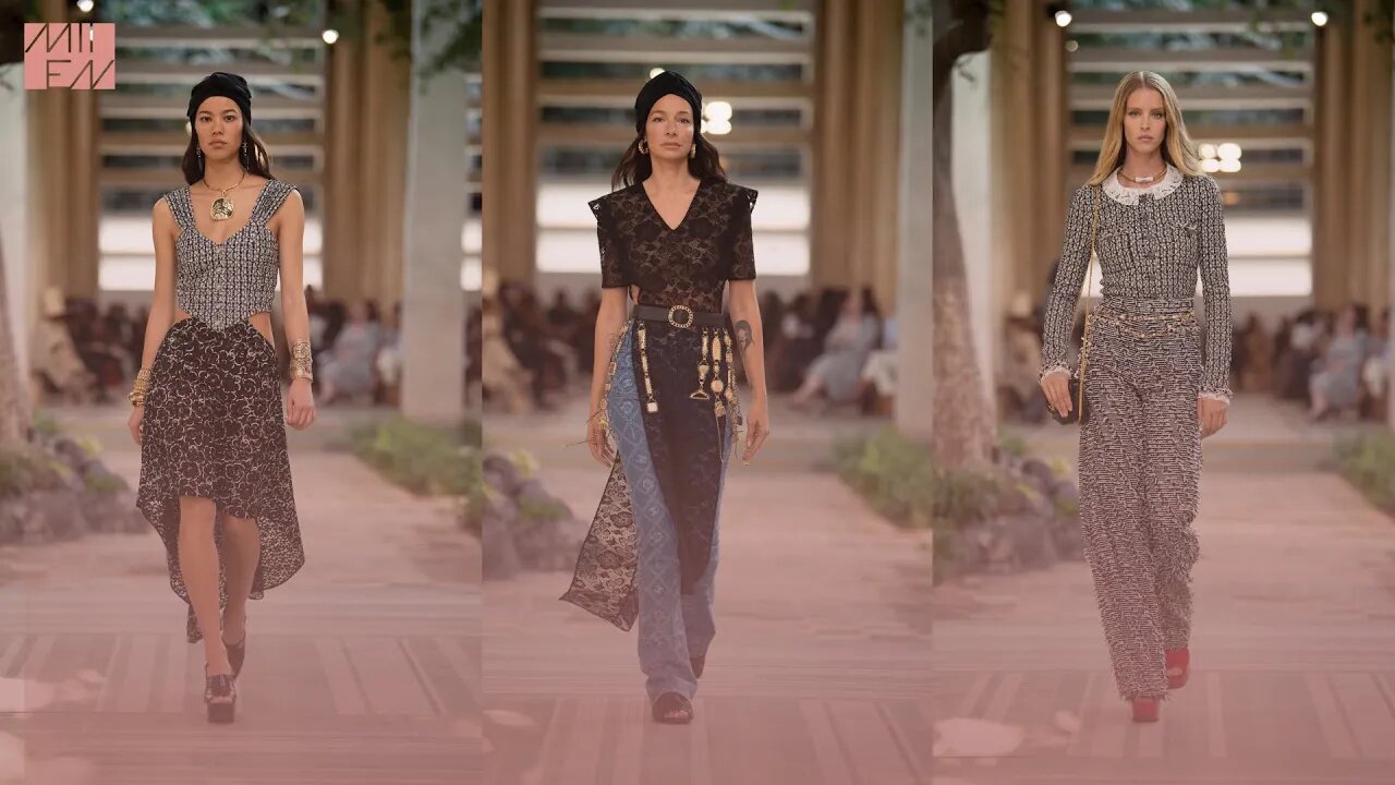 CHANEL Pre-Fall 2023 Collection: Métiers d'art at DAKAR Fashion