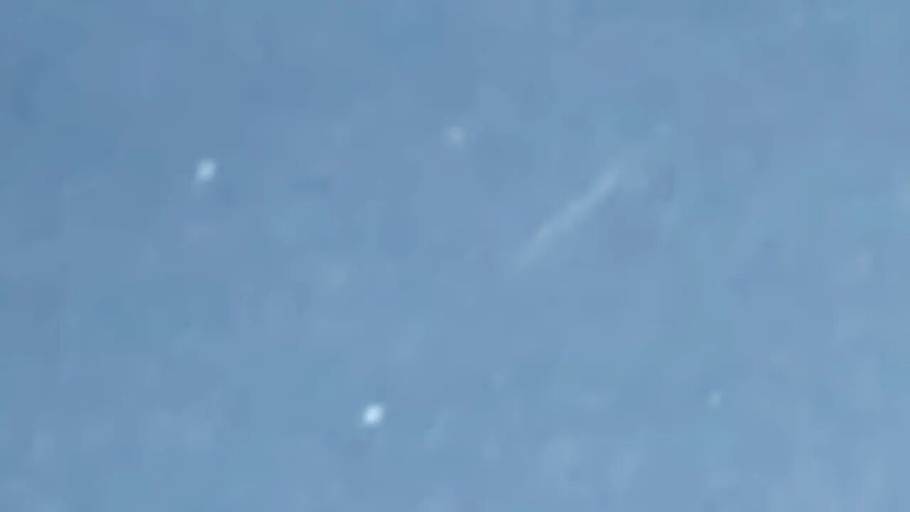 3 objects / tictac UFO flyby