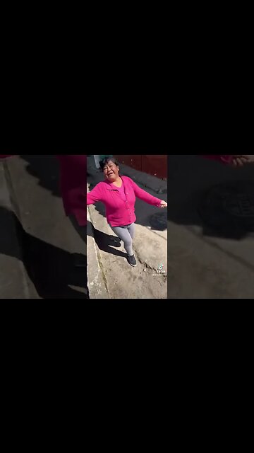 I returned to Ecuador to surprise the grandma who took me in during the pandemic