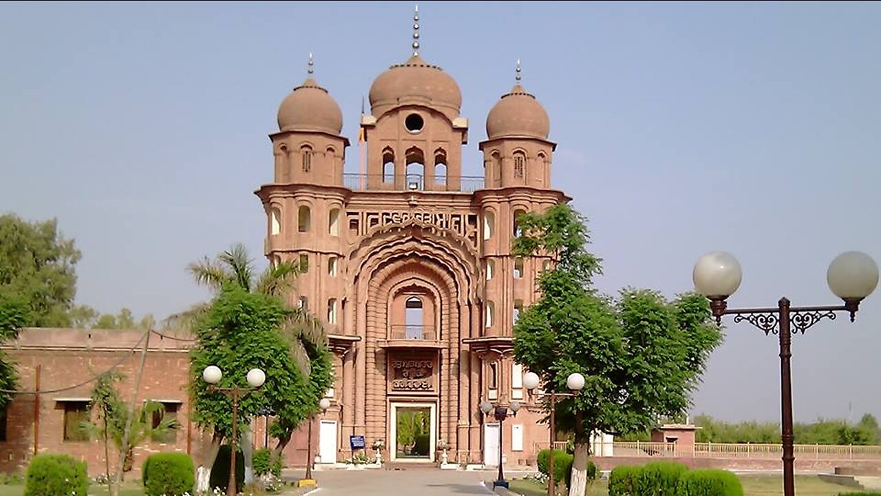 1:39 / 4:28 Gurudwara Rori Sahib | Historical Place In Gujranwala Eminabad Punjab