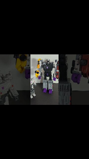 Stunticons... unite into Menasor!!
