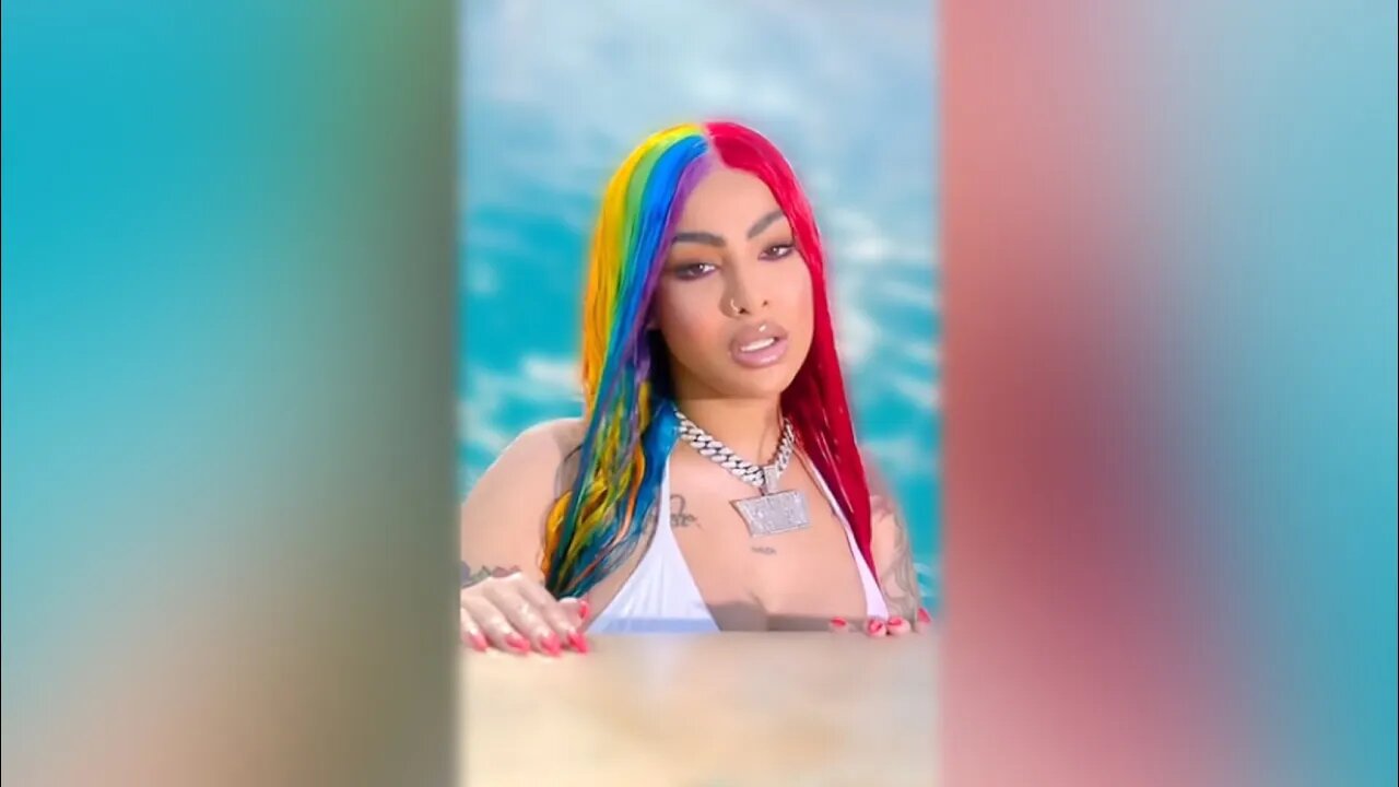 Tekashi 69's Wifey Keeps It Strictly Business!