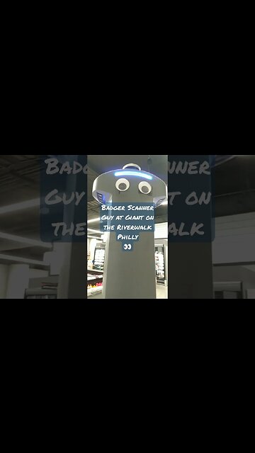 My best friend at the supermarket 👑⚡👀⭐