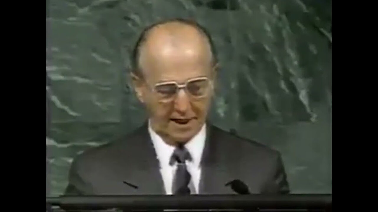 Fjalimi i Ramiz Alise ne Organizaten e Kombeve te Bashkuara ne vitin 1991 ...
