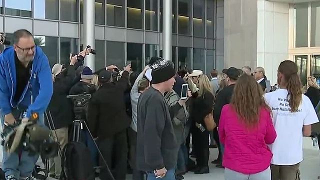 Bundy ranch standoff case ends in mistrial