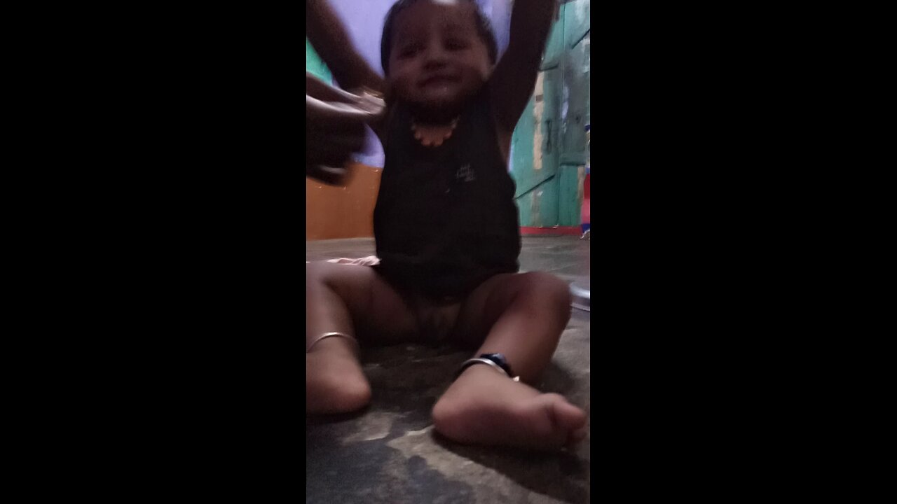 baby funny video sskt