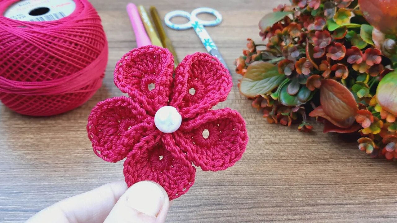 ✅️Crochet flower for baby dress 💯 clips 👌🏻 for beginners online tutorial #crochet #knitting