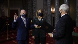 Astronaut Mark Kelly Officially Sworn Into Senate