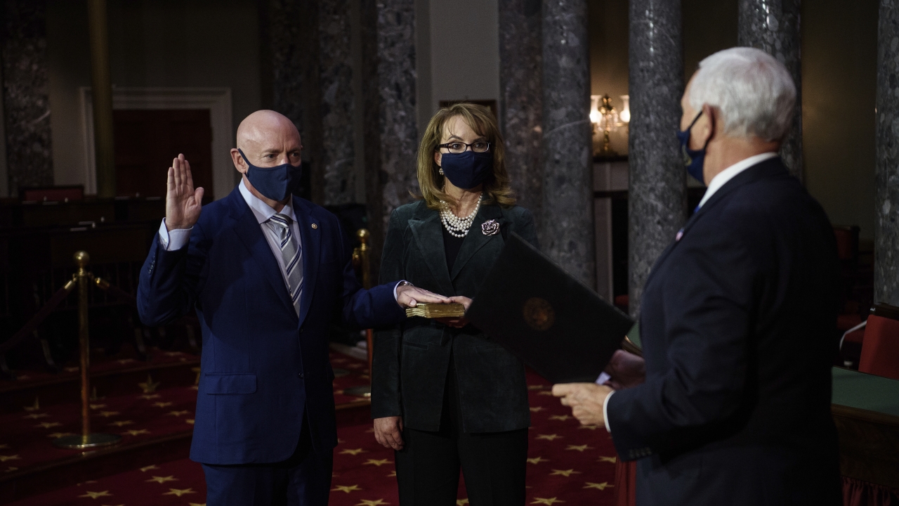 Astronaut Mark Kelly Officially Sworn Into Senate