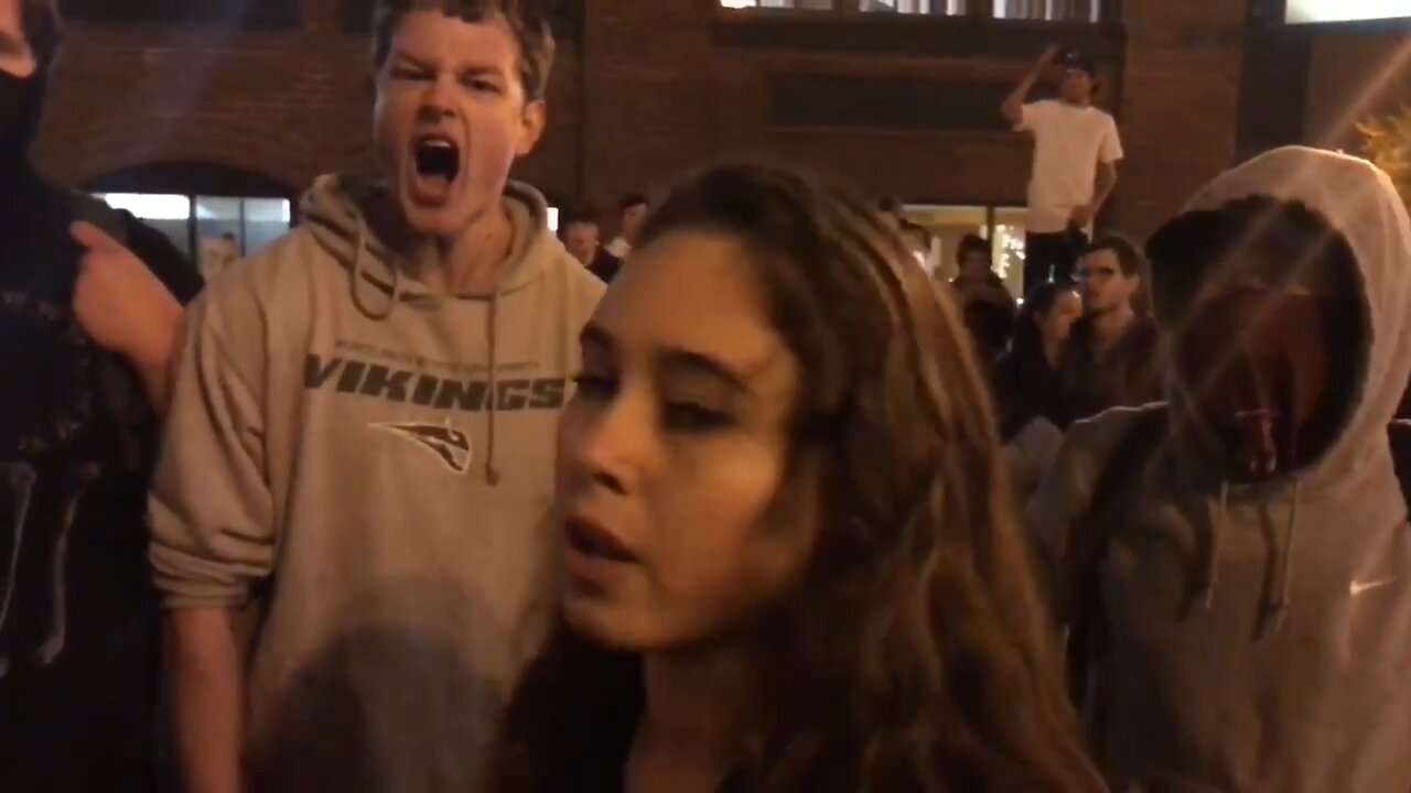 TRUMP Supporters In A Jeep Attacked By Cowardly Paid Anti-Trump Protesters #TrumpWon - 2016