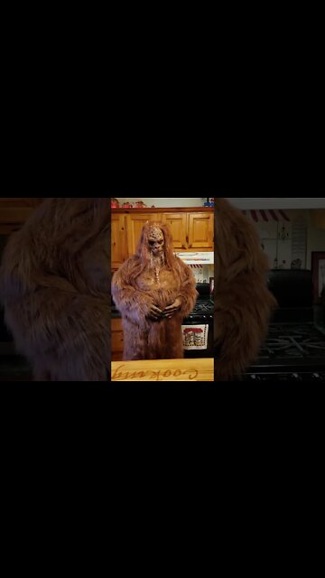 I think Bigfoot likes Ostrich!!!!!