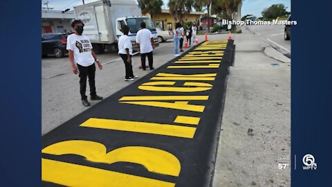 Riviera Beach business owner unveils 'Black Lives Matter' mural