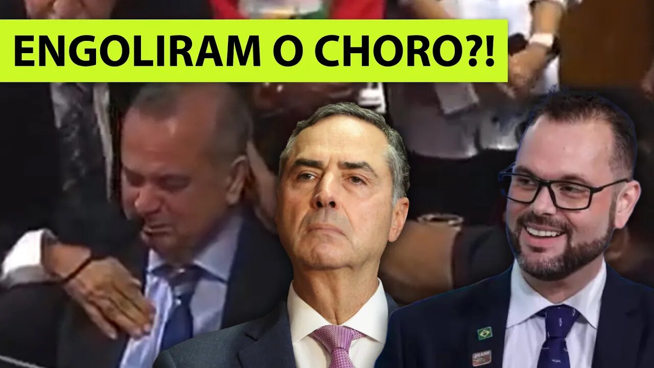 OPOSIÇÃO REÚNE DEPUTADOS E SENADORES PARA ASSINAREM IMPEACHMENT DE BARROSO