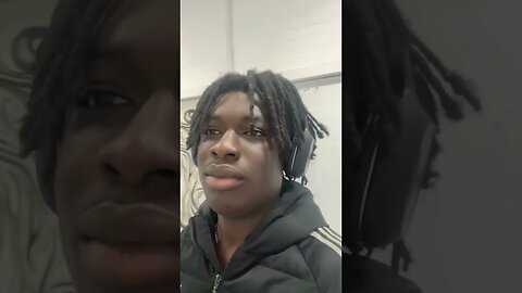 🤨