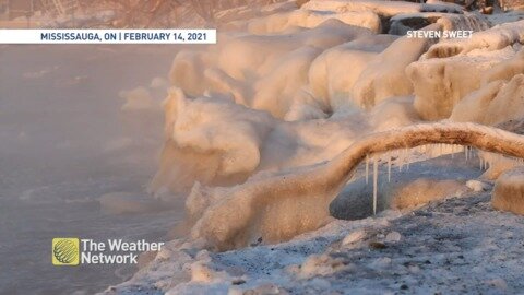 A serene, frosty sight along the shoreline in Mississauga, ON