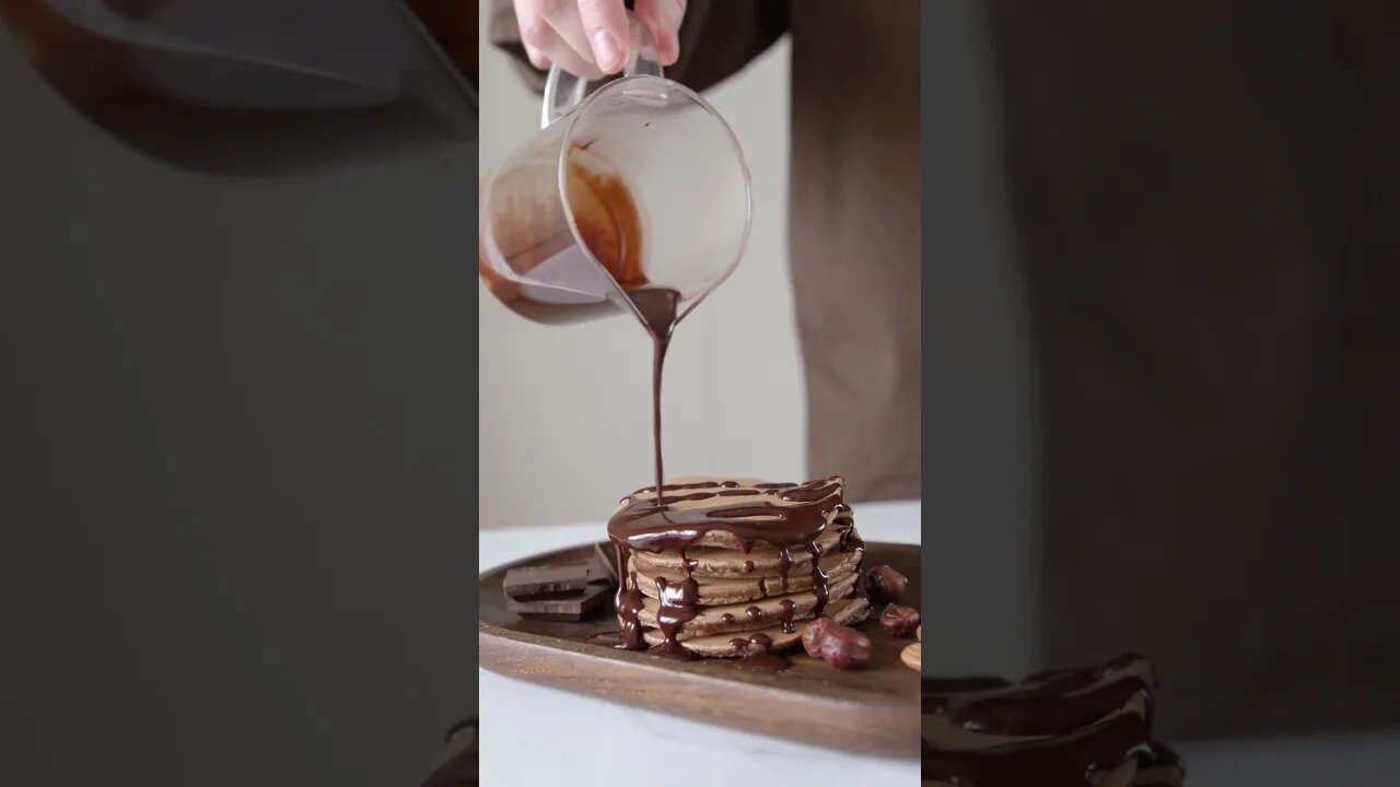#Shorts #Food #Pancake #Chocolate #Sauce #Sweet #Dessert #Cake #Chef #Cooking