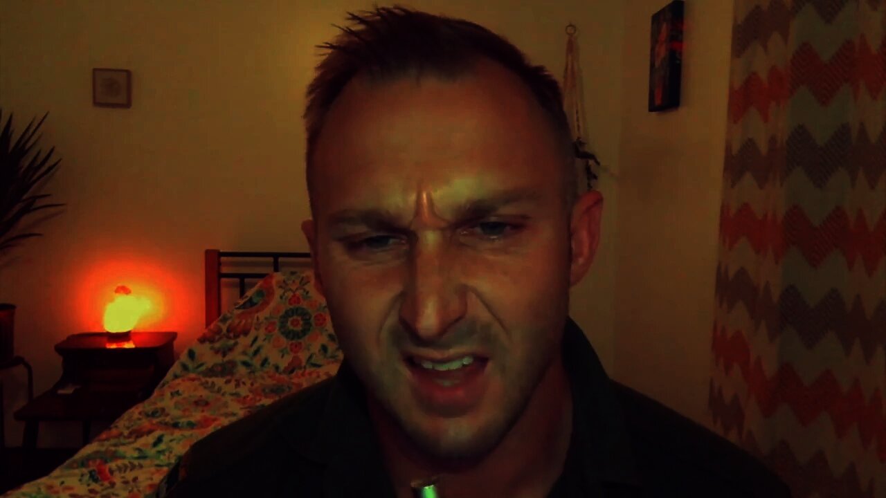 DJs that tag 46534753 people in their mixes, annoying shower handles and darude's new song