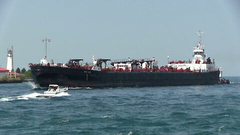 1982 Michigan 104ft / 32m Tug Boat In Great Lakes