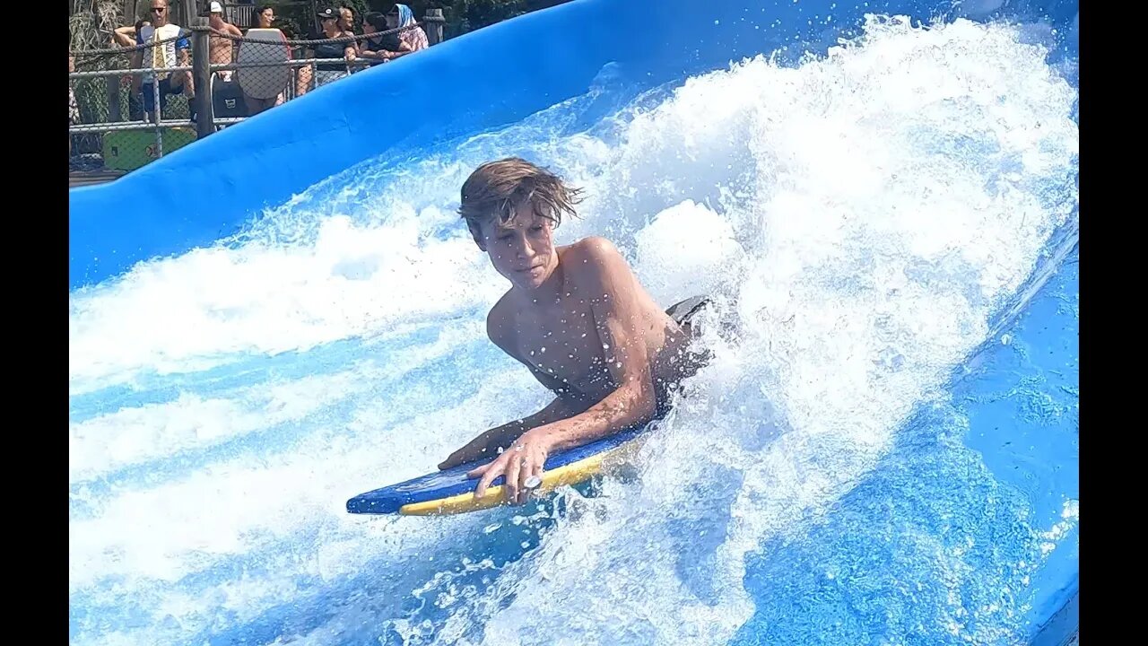 Flowrider at Soak City, Kings Island (2022) #shorts