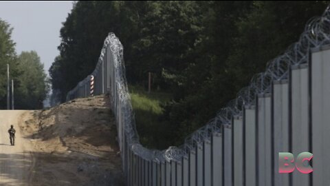 Poland to double troops number at border with Belarus