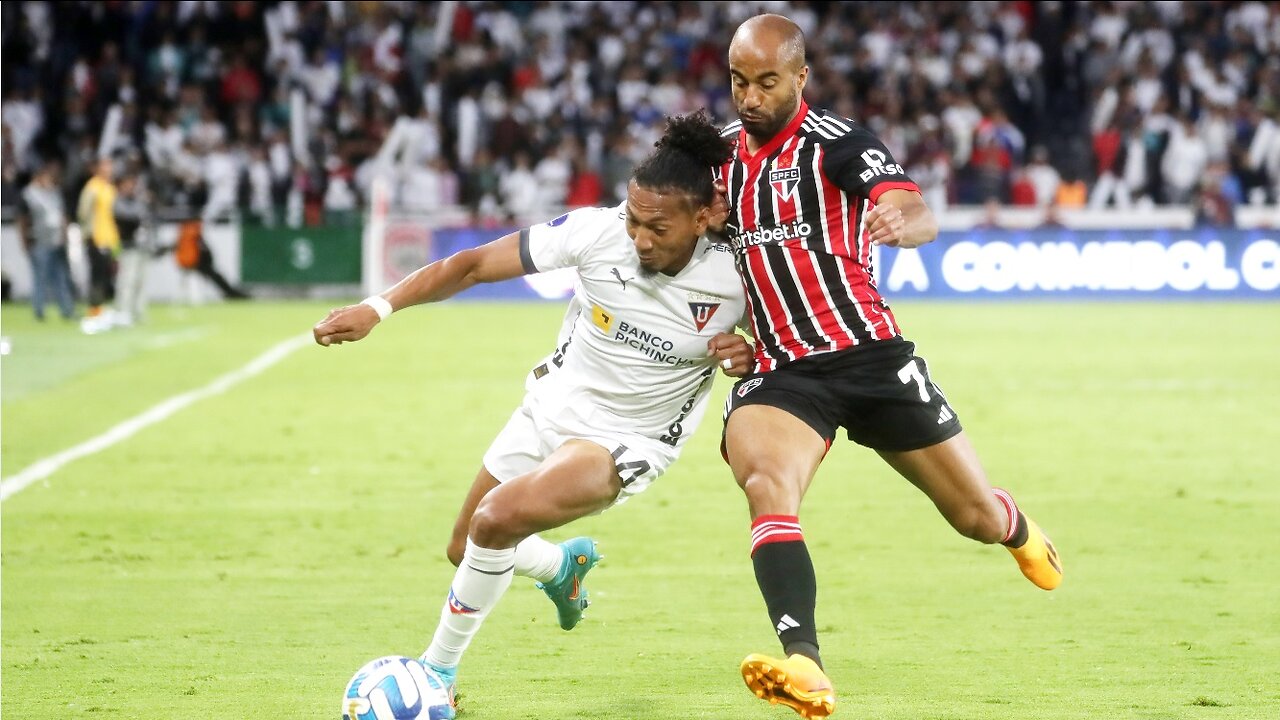 São Paulo PERDE para a LDU, mas GOL de Lucas DÁ ESPERANÇA; Fluminense VENCE o Olimpia | BATE PRONTO