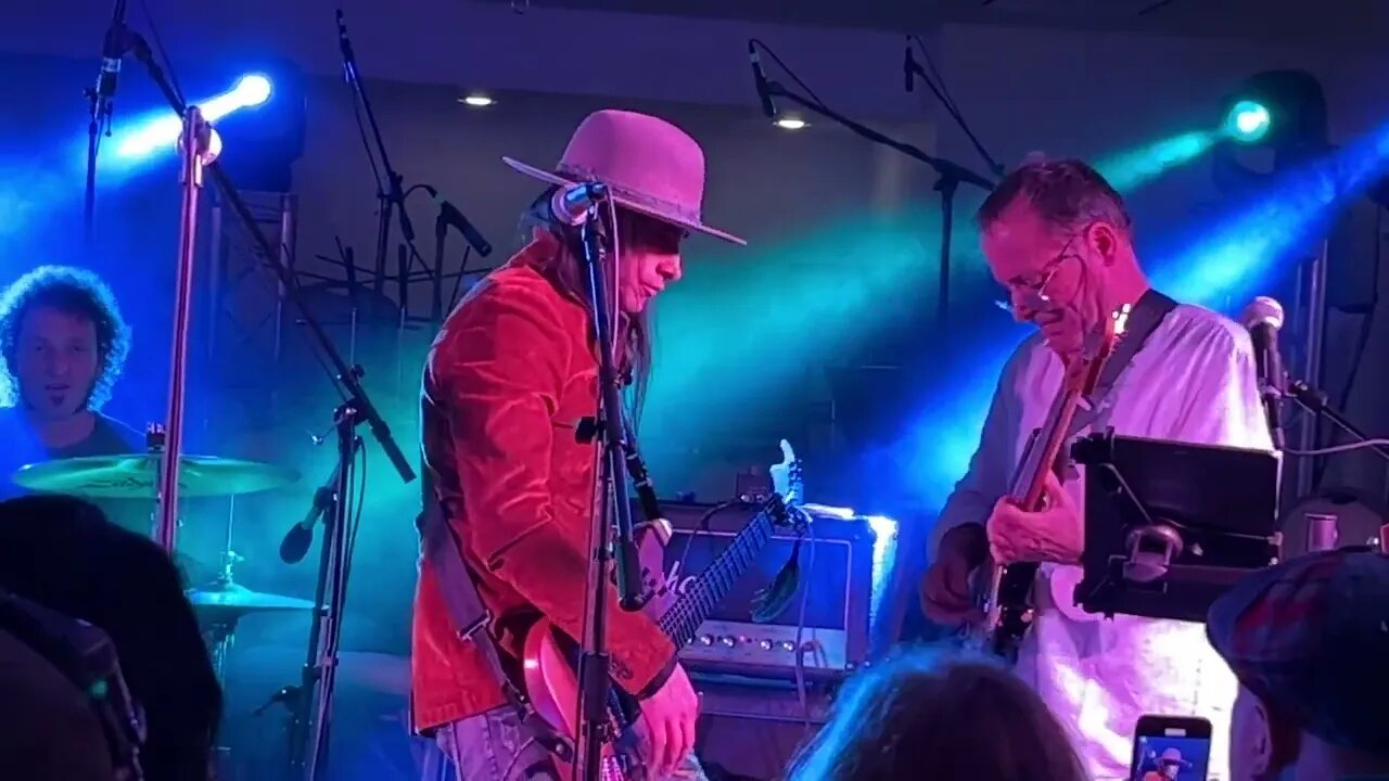 Nuno Bettencourt & Family - Kodachrome - Paul Simon Cover - Turkey Jam 2022 Hudson, MA