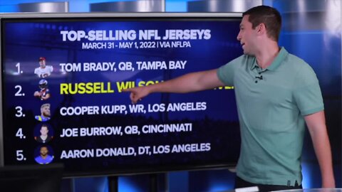 Russell Mania: Wilson's Broncos jersey hits No. 2 in NFL jersey sales