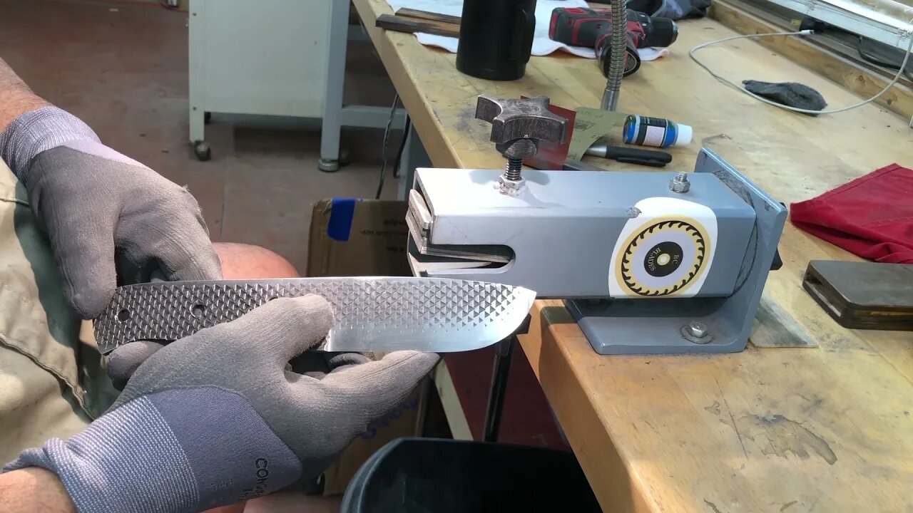 Finished the first file knife