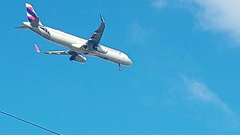 Airbus A321 PT-MXM vindo de Manaus para Fortaleza