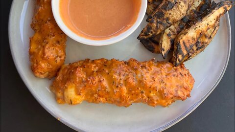 Buffalo chicken rollers