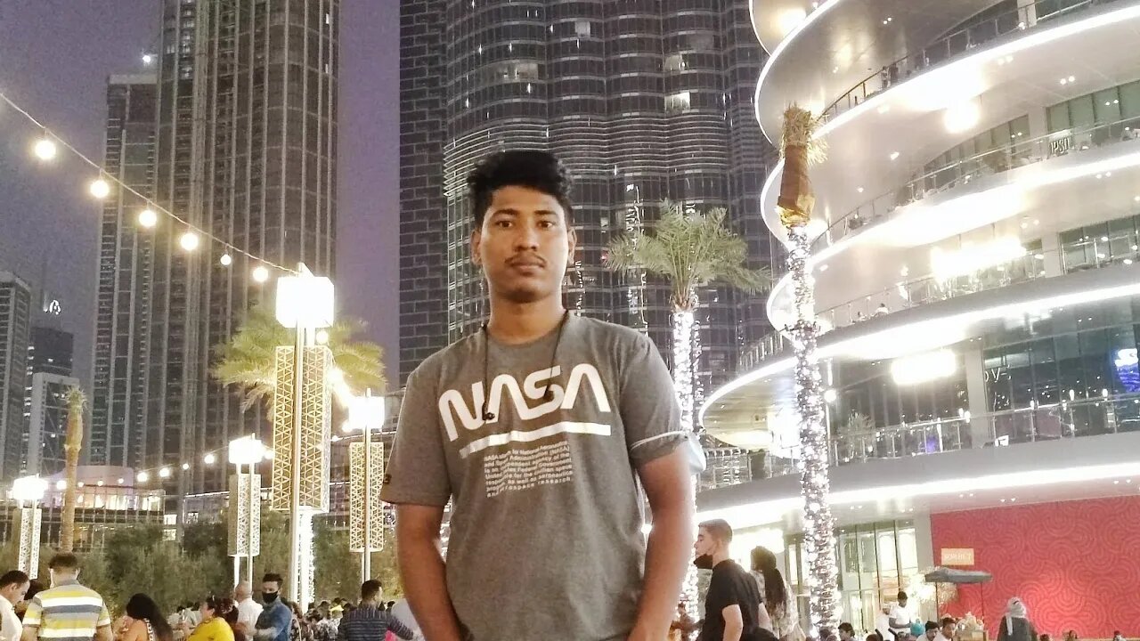 beautiful moments Dubai Burj Khalifa... অনেক সুন্দর মুহূর্ত দুবাই বুর্জ খলিফা #moga_fun
