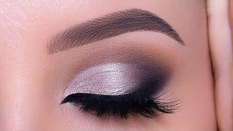 Step-By-Step Sultry Silver Smokey Eyes Tutorial