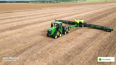 PLANTANDO SOJA COM O TRATOR DE ESTEIRA DA JOHN DEERE 9RX 540 COM A PLANTADEIRA EM RORAIMA!