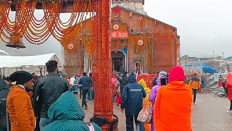 Kedarnath Me Achanak Bahot Khatarnak Bharfbaari Honelagi #kedarnathsnow #kedarnath #kedarnathtrek