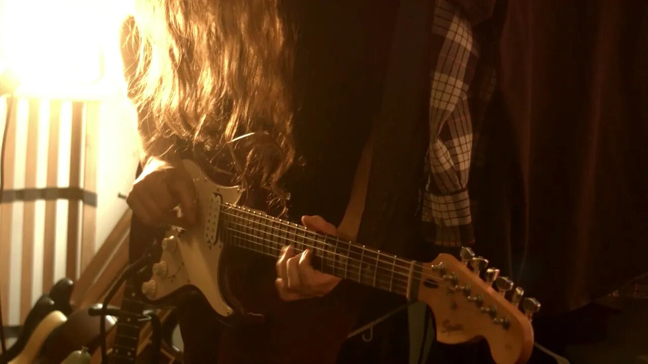 Demoing a song on my Purple Squier Standard HH 1998