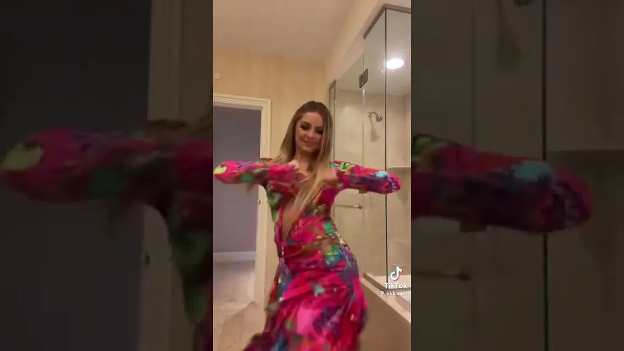 Addison Rae doing a dance in a pretty dress! 😍