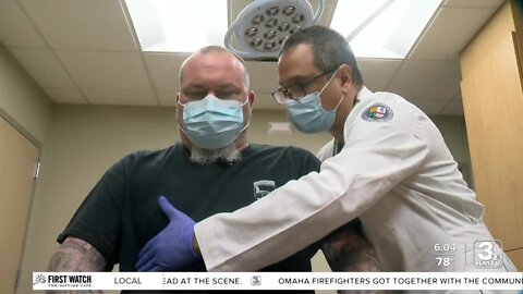 Omaha trauma surgeon finds possible strategy to battle opioid crisis: Cryotherapy to fight pain