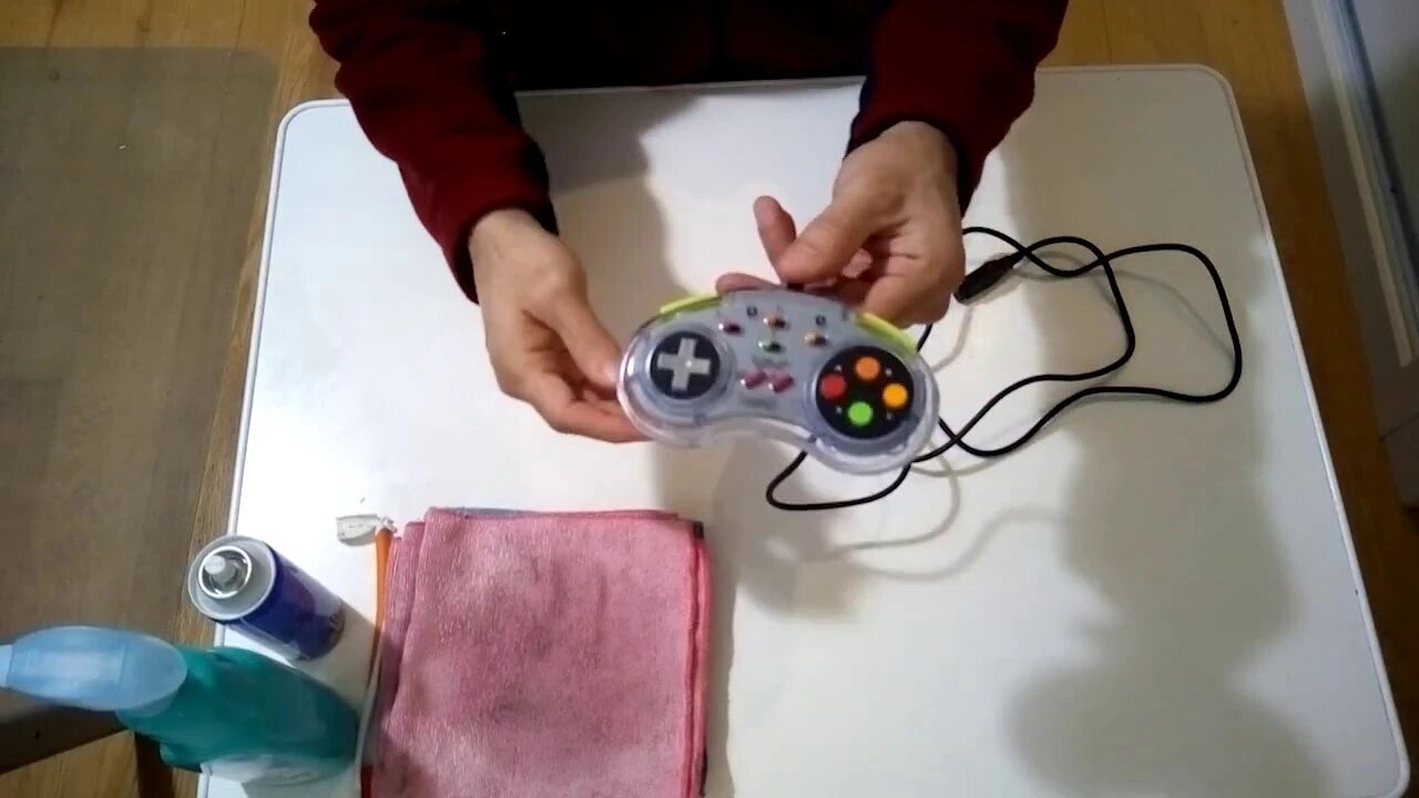 Limpeza Gamer 27 - Controle Logic 3 para Megadrive - Vida de Gamer na Espanha